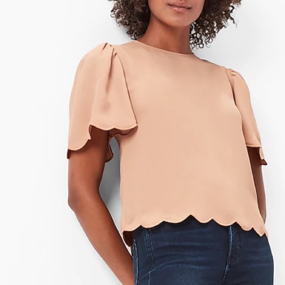 Express Scalloped Flutter Sleeve Top